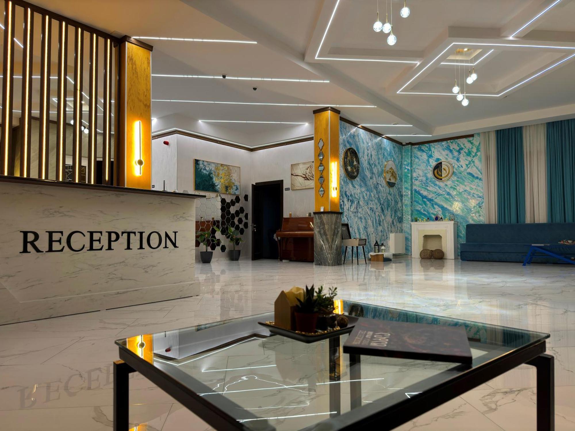 Dadiani Inn Zugdidi ภายนอก รูปภาพ